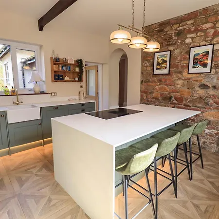 Holiday home Yew Tree *