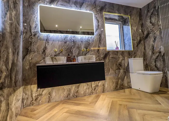 Yew Tree Holiday home